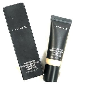 💄MAC PRO LONGWEAR NOURISHING FOUNDATION💄